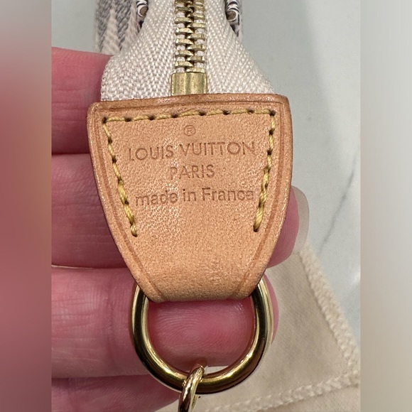 RARE Louis Vuitton Damier Azur Mini Pochette - Picture 4 of 17